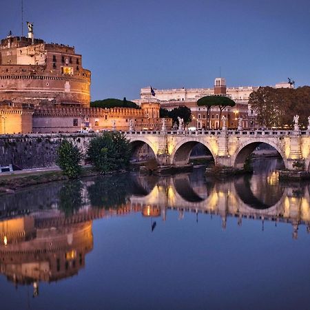 Moderno Appartamento Cornelia-San Pietro Con Giardino Рим Екстериор снимка
